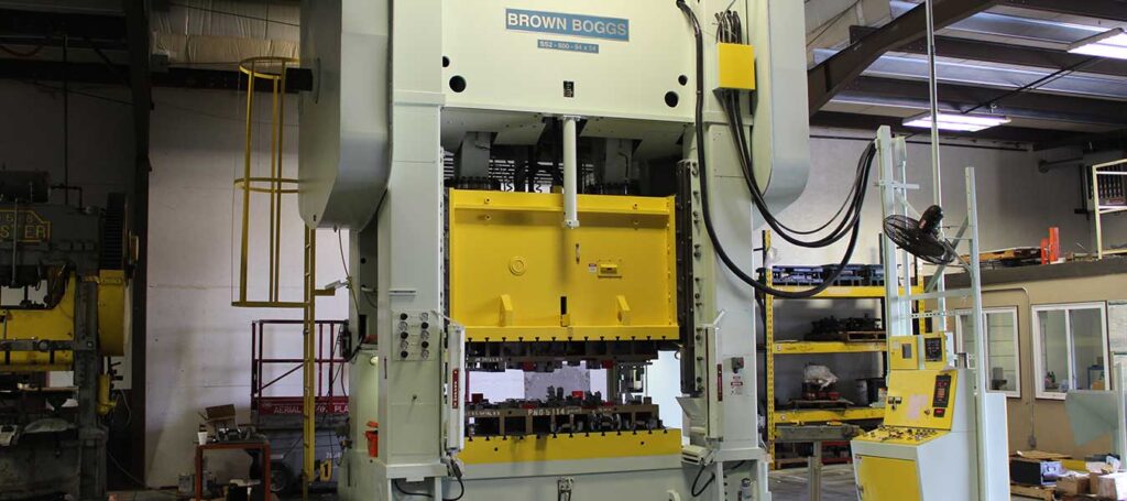 600-ton Brown Boggs stamping press installed at Miro Manufacturing, increasing their large-tonnage press capacity and enhancing metal stamping services.